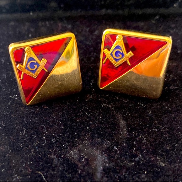 VINTAGE MASON Masonic Freemason Goldtone Red Enamel Cuff links Jewelry Mens - Picture 2 of 11